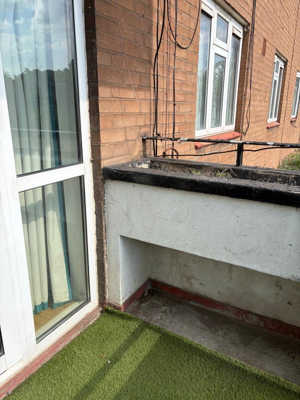 Room Bronti Close in Greater London