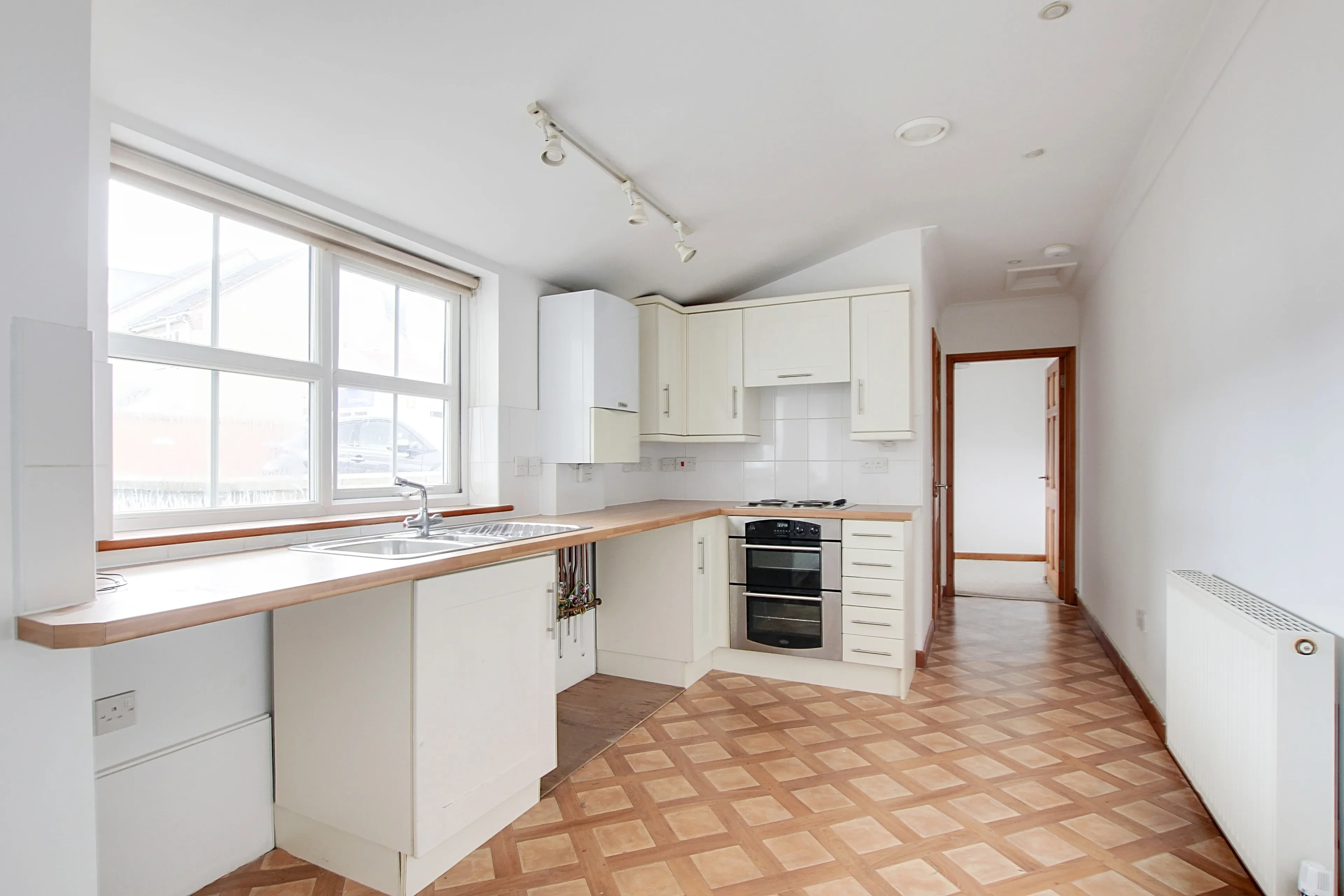Flat Cambridge Street in Huntingdonshire