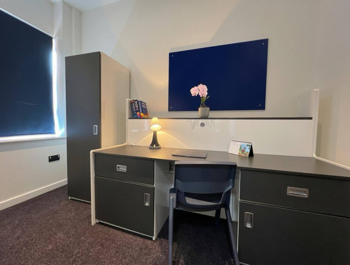 Room New Dover Road in Canterbury
