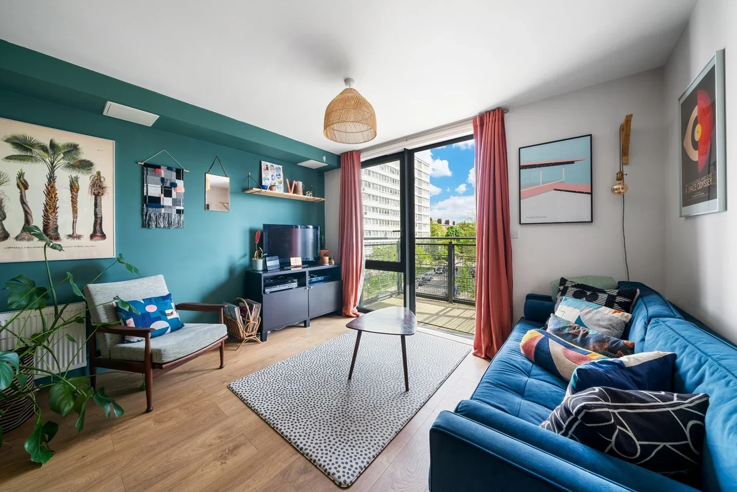 Flat Pooles Park in Greater London
