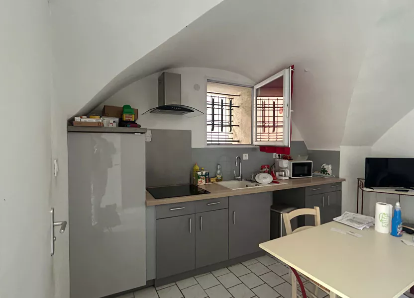 Flat Rue de la Table Ronde in Nîmes