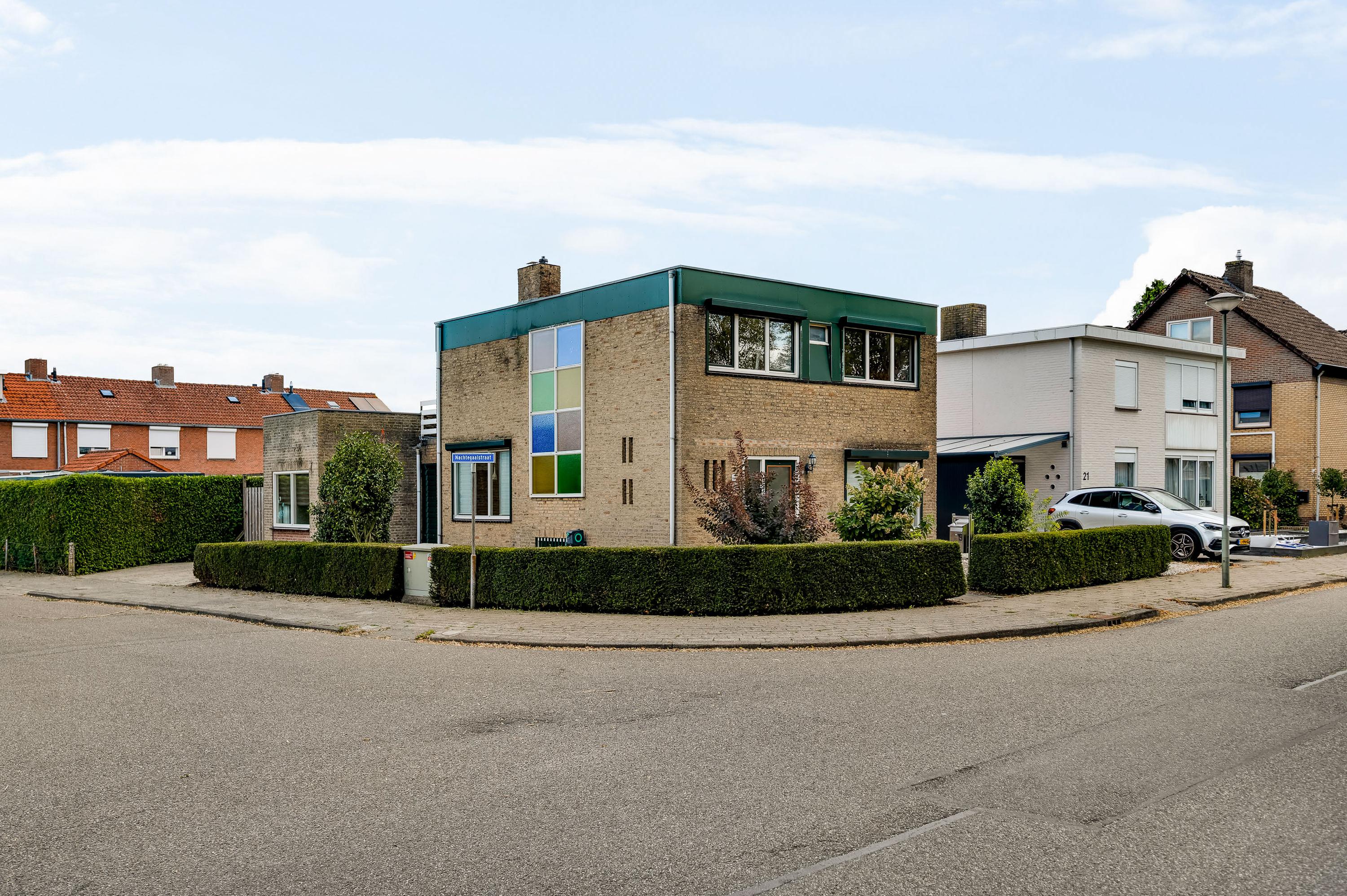 Huis Graaf van Loonlaan 19 in Heythuysen