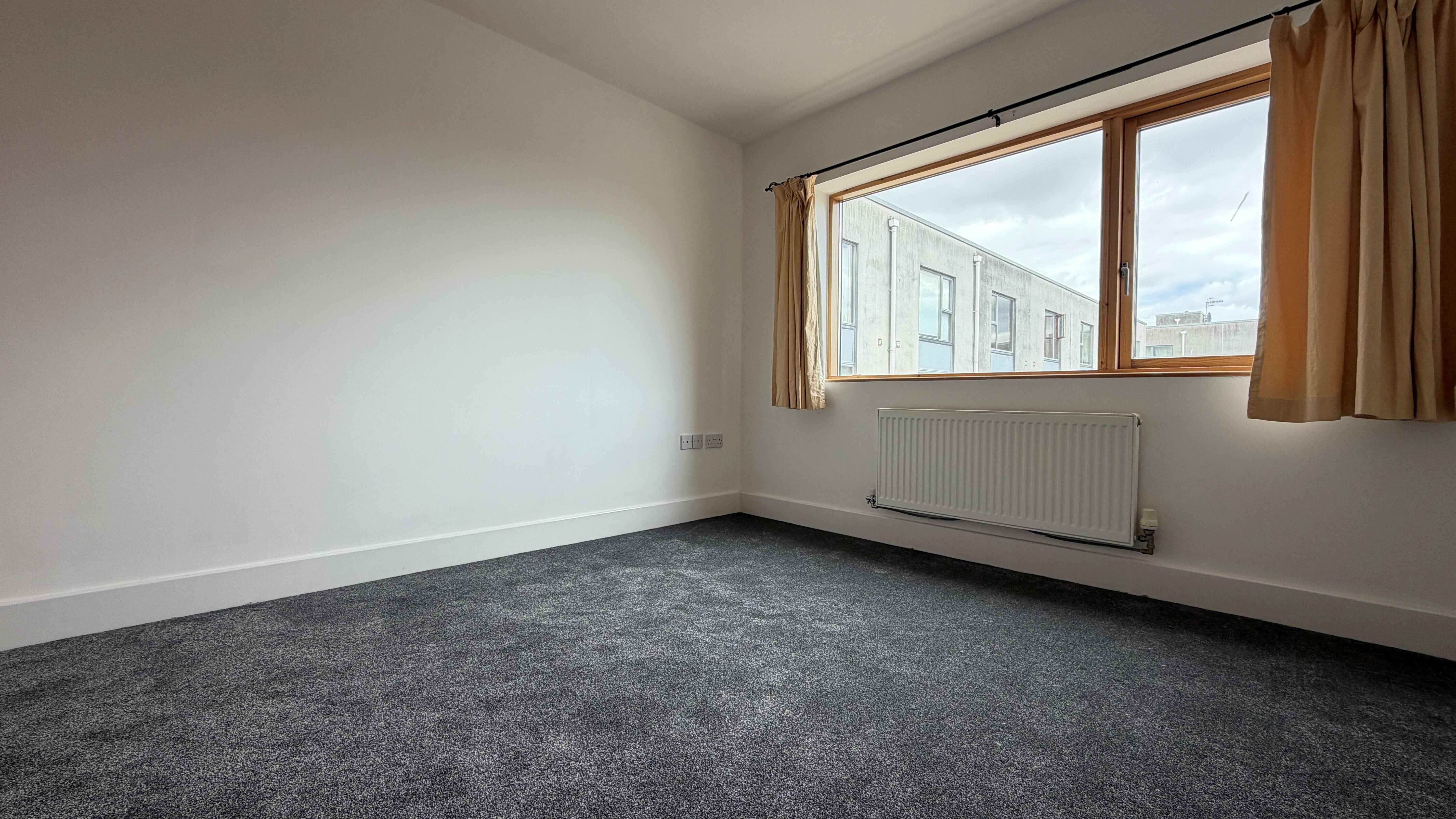 Flat Martingale Way in Bristol