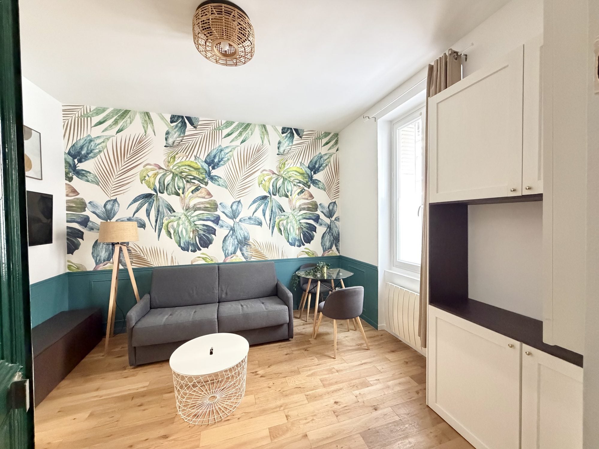 Flat Rue de Gergovie in Paris