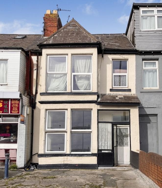 Flat Waterloo Road in Blackpool