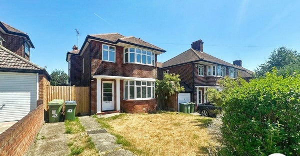 House Mereworth Drive in London