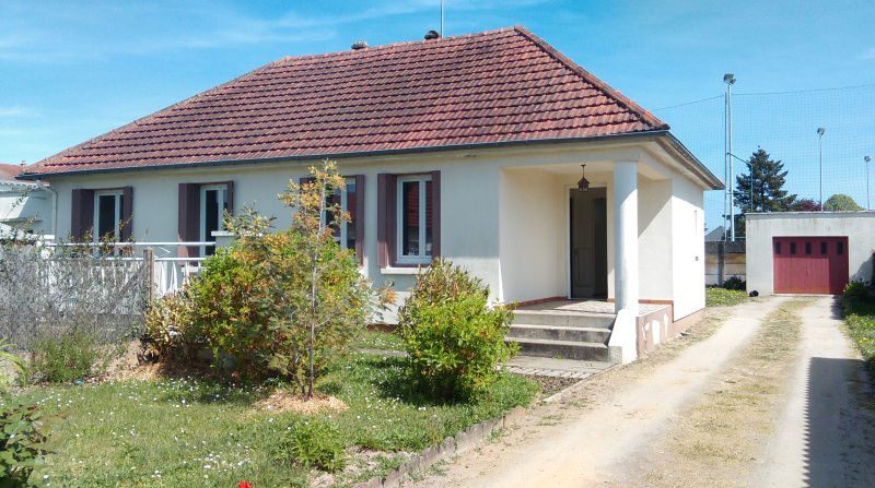 House Impasse Jean Macé in Fleury-les-Aubrais