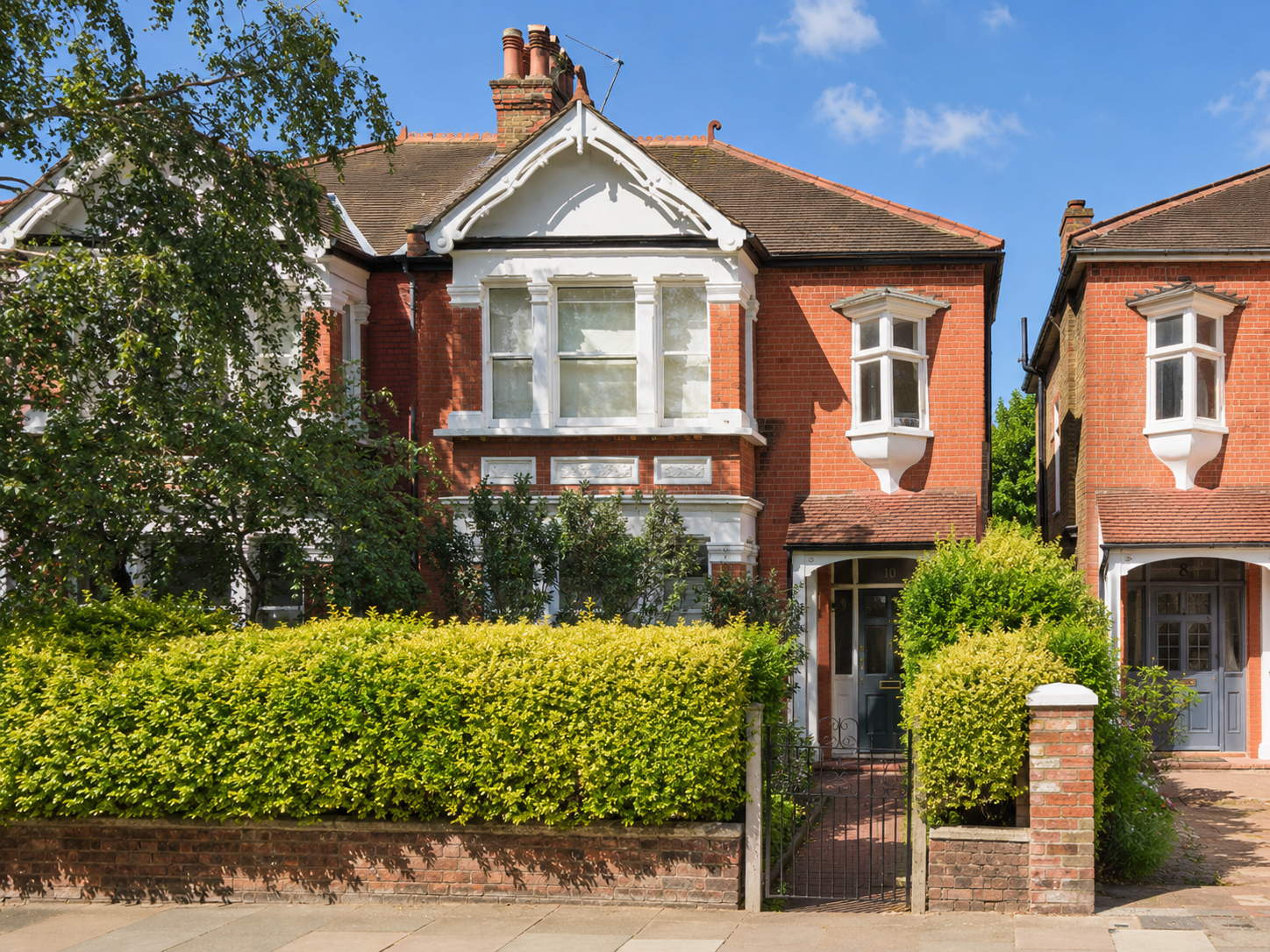 Flat Newburgh Road in Greater London
