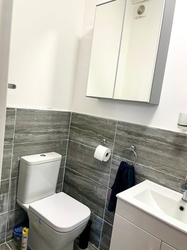 Room Sportsbank Street in Greater London