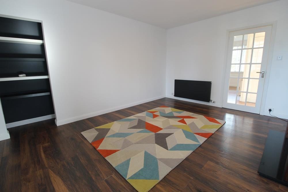 Flat Greenburn Drive in Aberdeen City