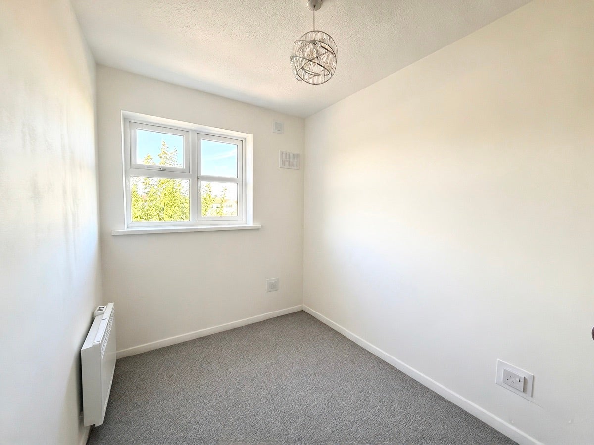 Flat Shafter Road in Greater London