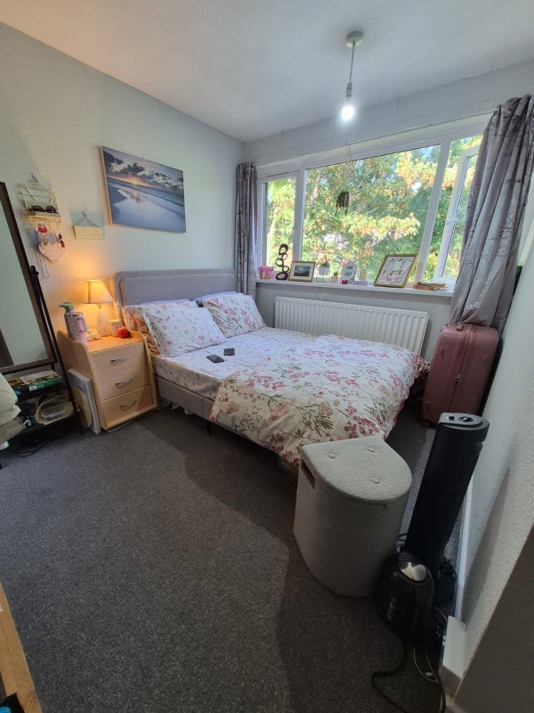 Room Orchard Way in Birmingham