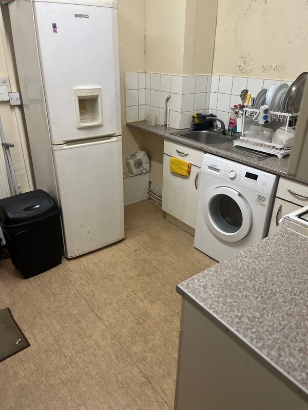 Room Edmund Street in Greater London