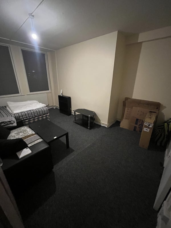 Room Edmund Street in Greater London