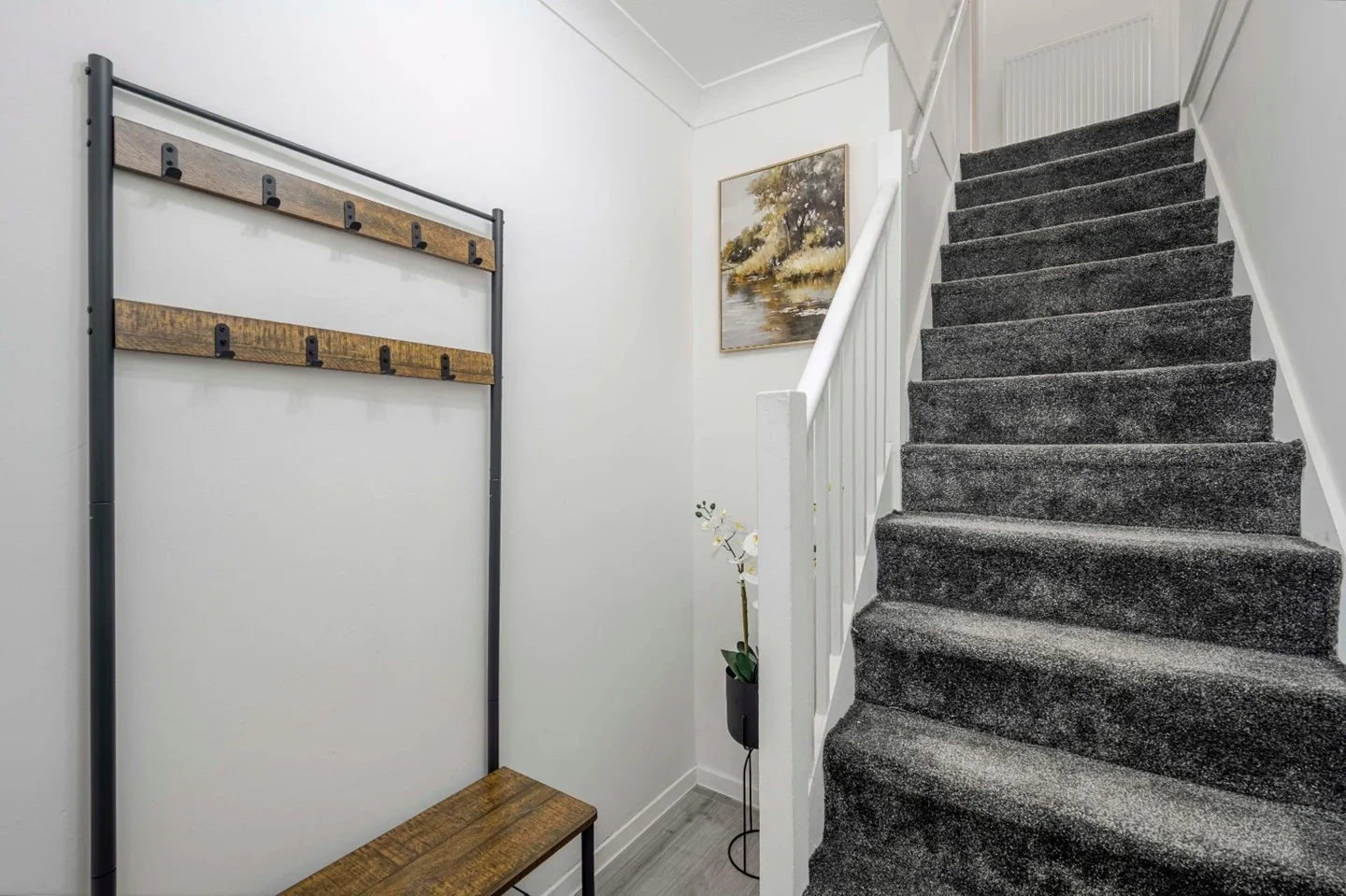 Flat Savernake Road in Chelmsford