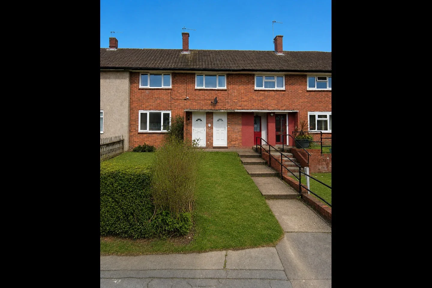 Flat Brockham Crescent in Greater London