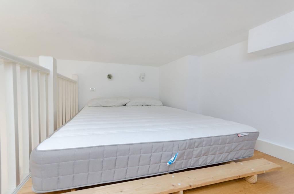 Flat Fairholme Road in Greater London