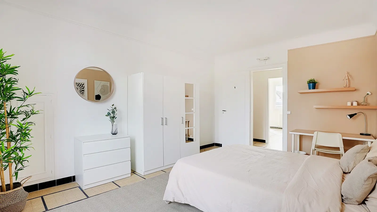 Room Avenue du Général de Gaulle in Clamart