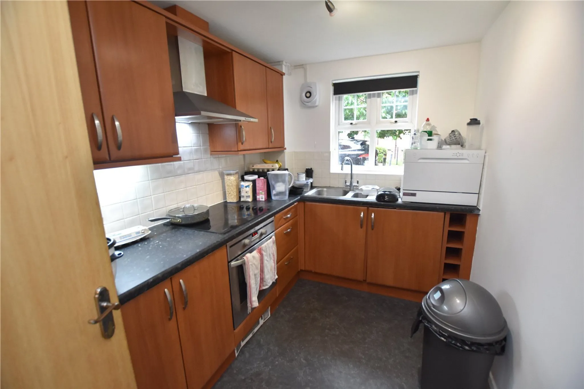 Flat Smeaton Court in Newbury