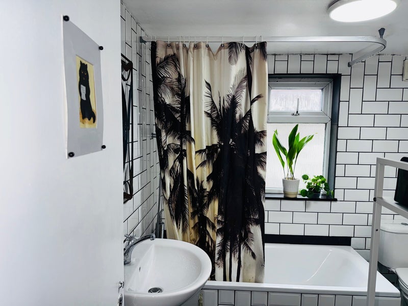 Room Braemar Road in Greater London