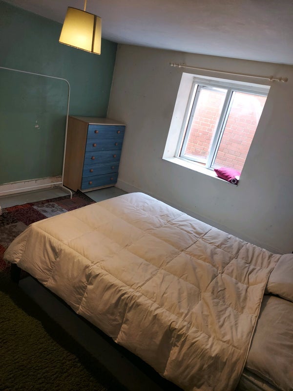 Room Southwold Road in Greater London