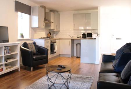 Flat Henor Mill Close in Vale of White Horse