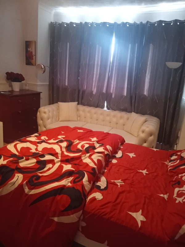 Room Luffman Road in Greater London