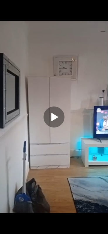 Room Luffman Road in Greater London