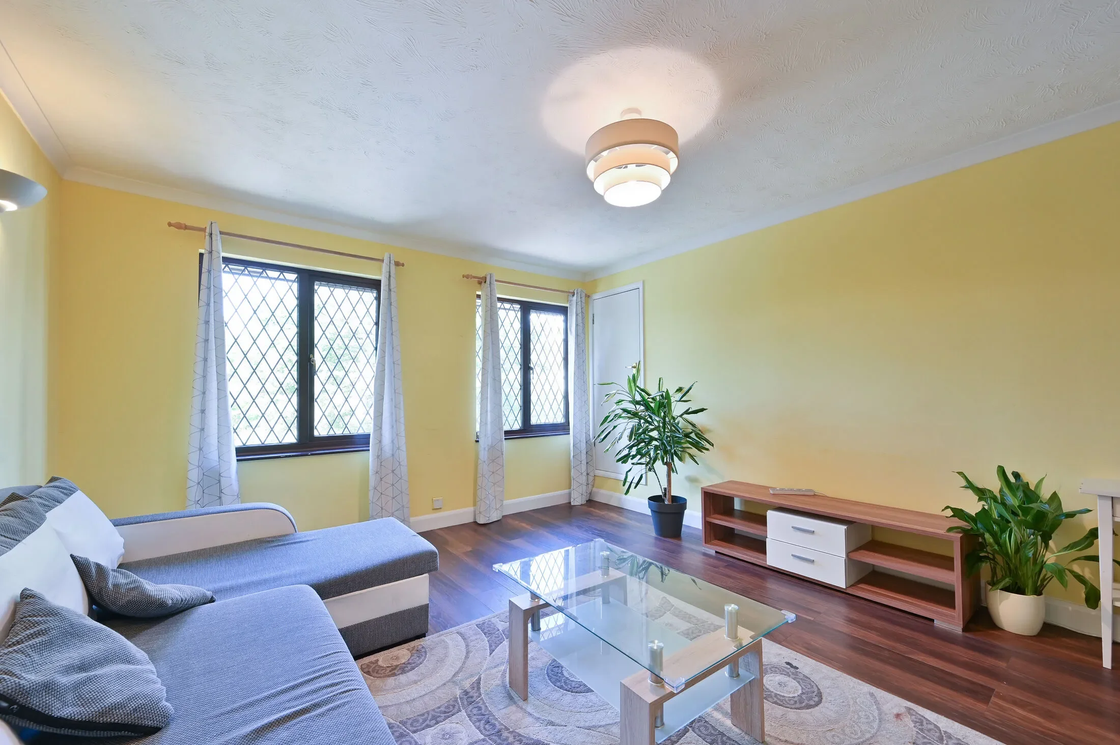 Flat Ebury Road in Watford