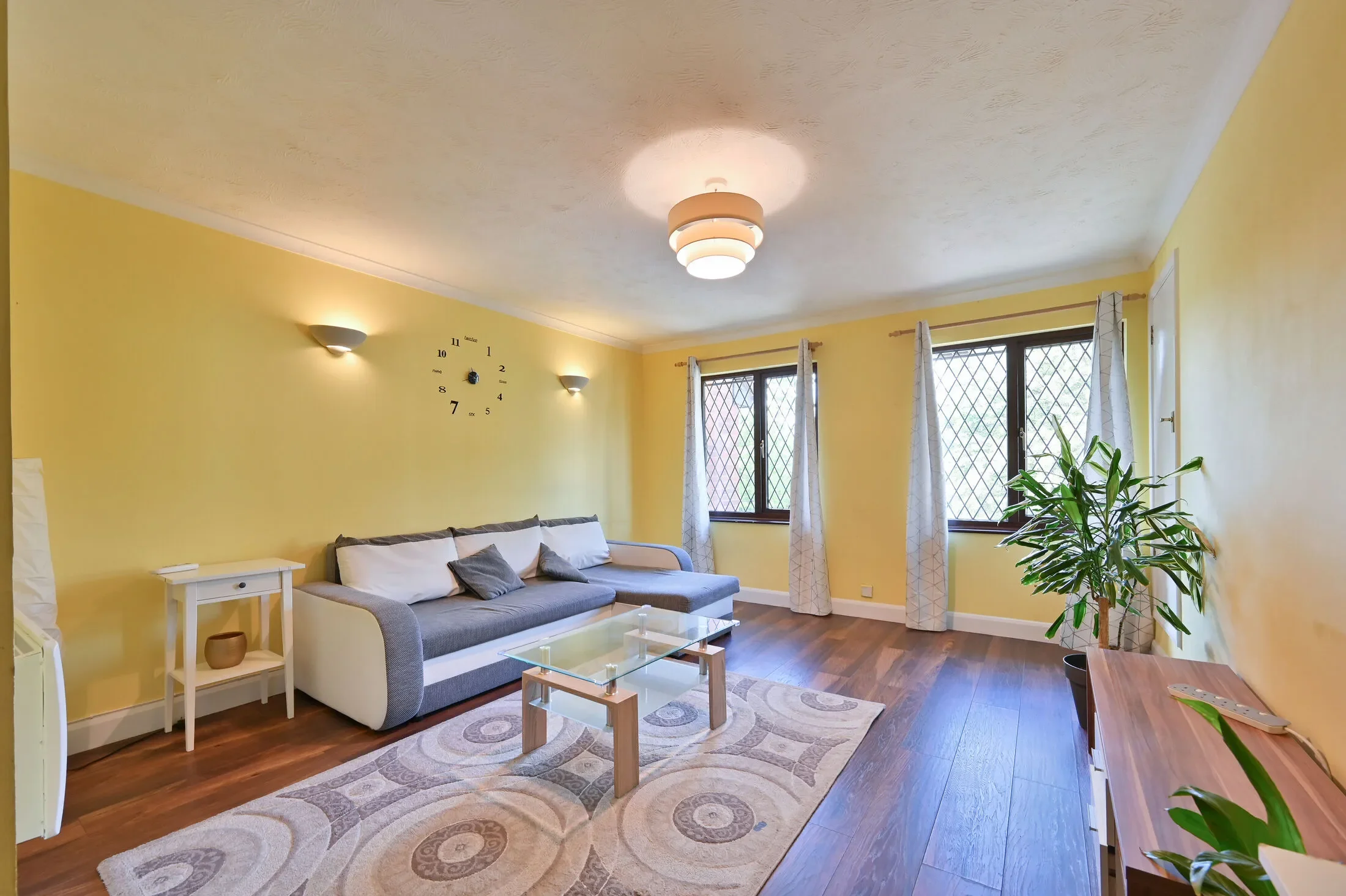 Flat Ebury Road in Watford