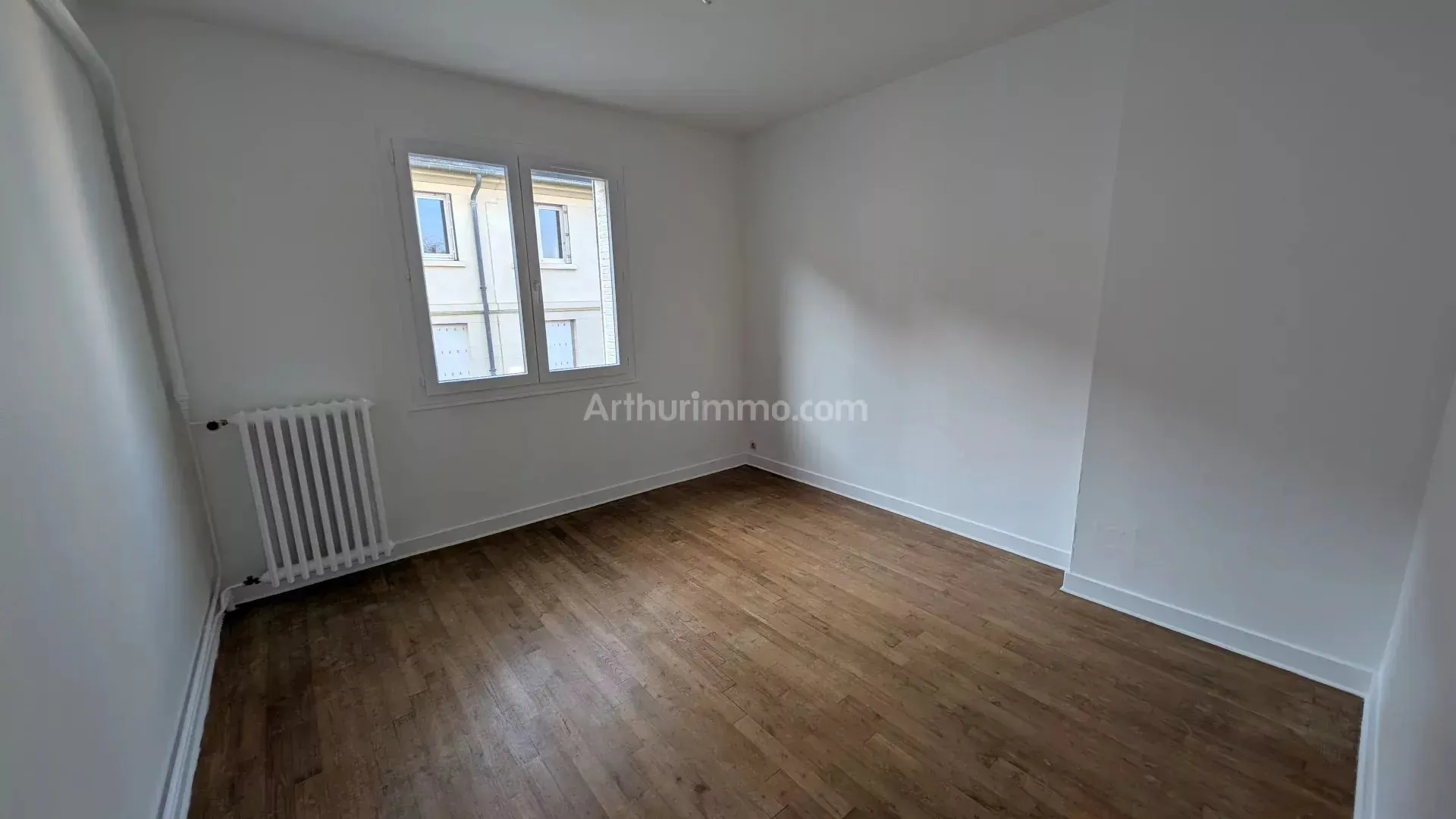 Flat Rue George Sand in Rennes