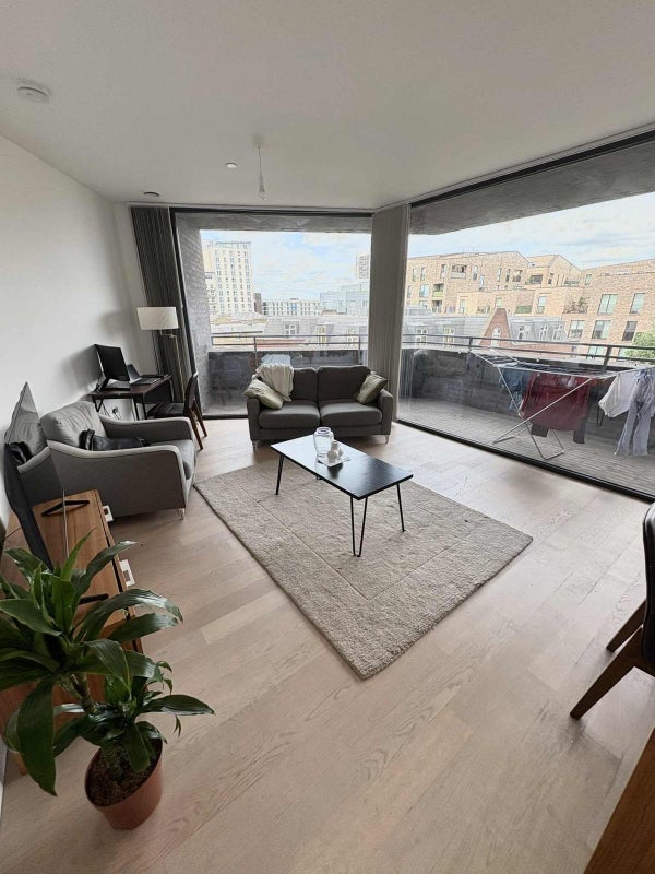 Room Colville Street in Greater London