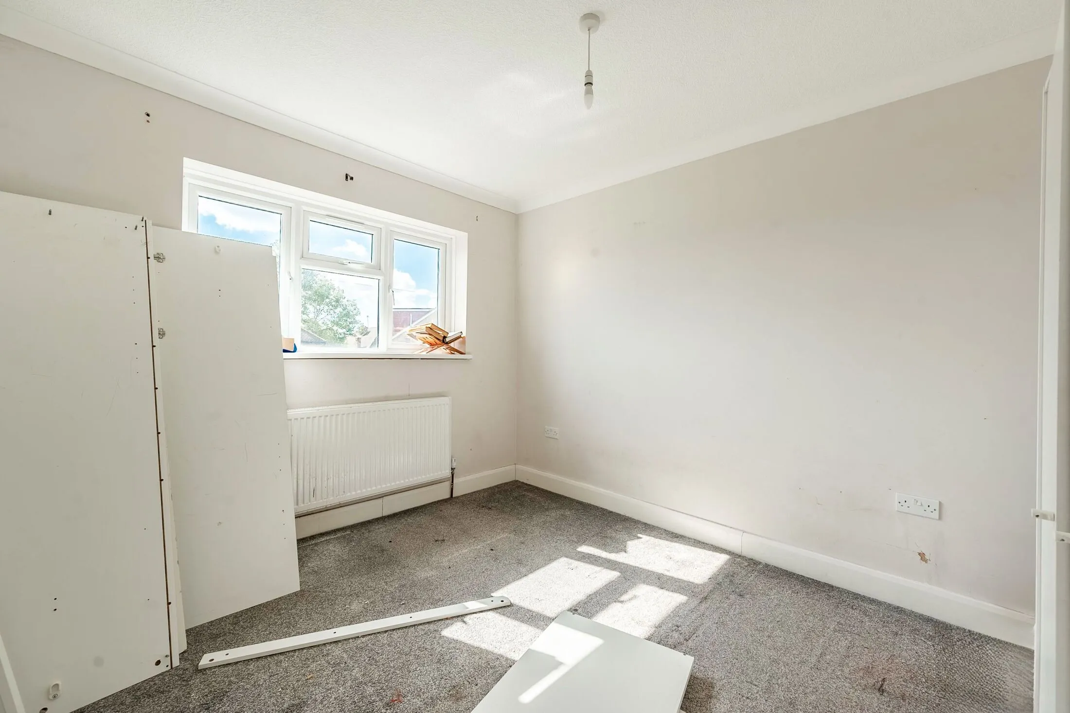 House Sandymount Avenue in Greater London