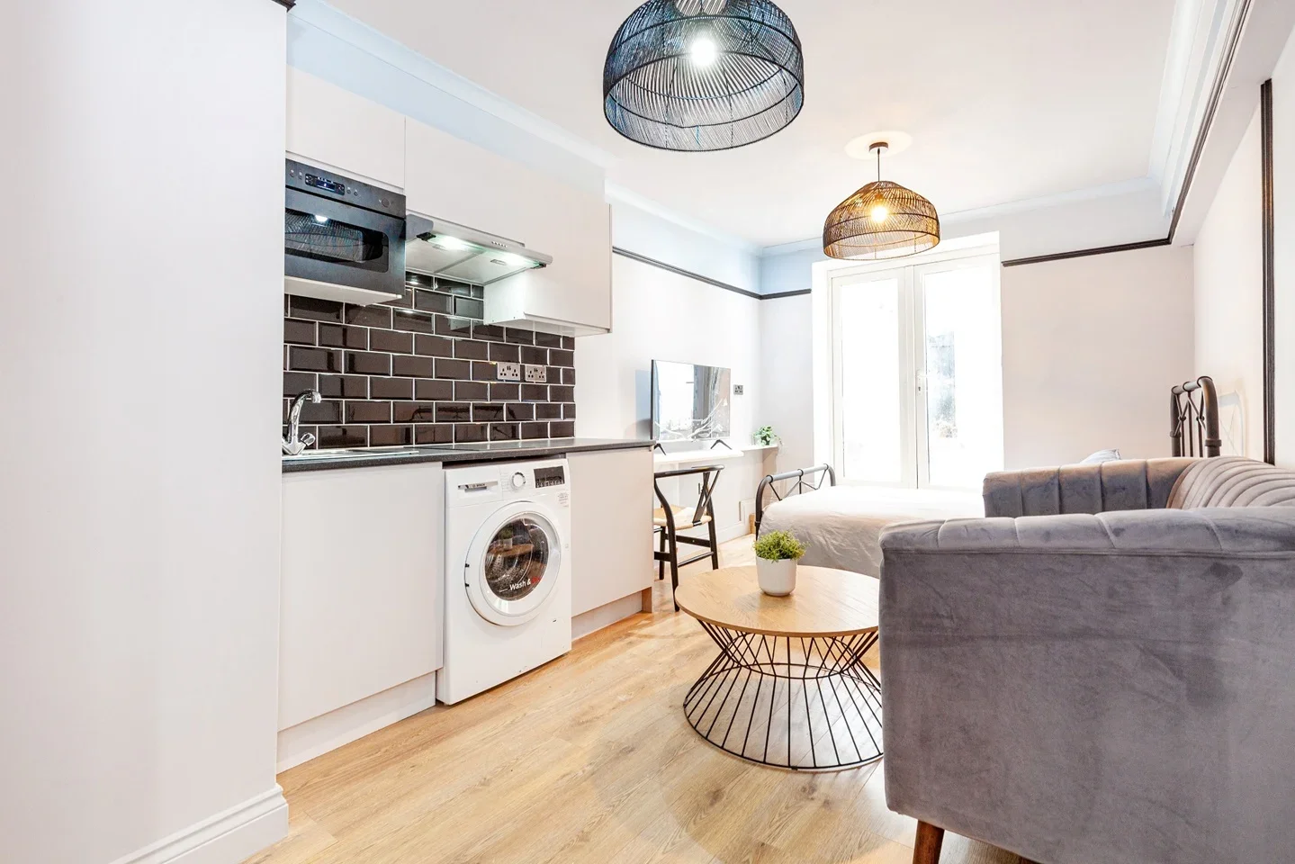 Flat Kensington Gardens Square in City of Westminster