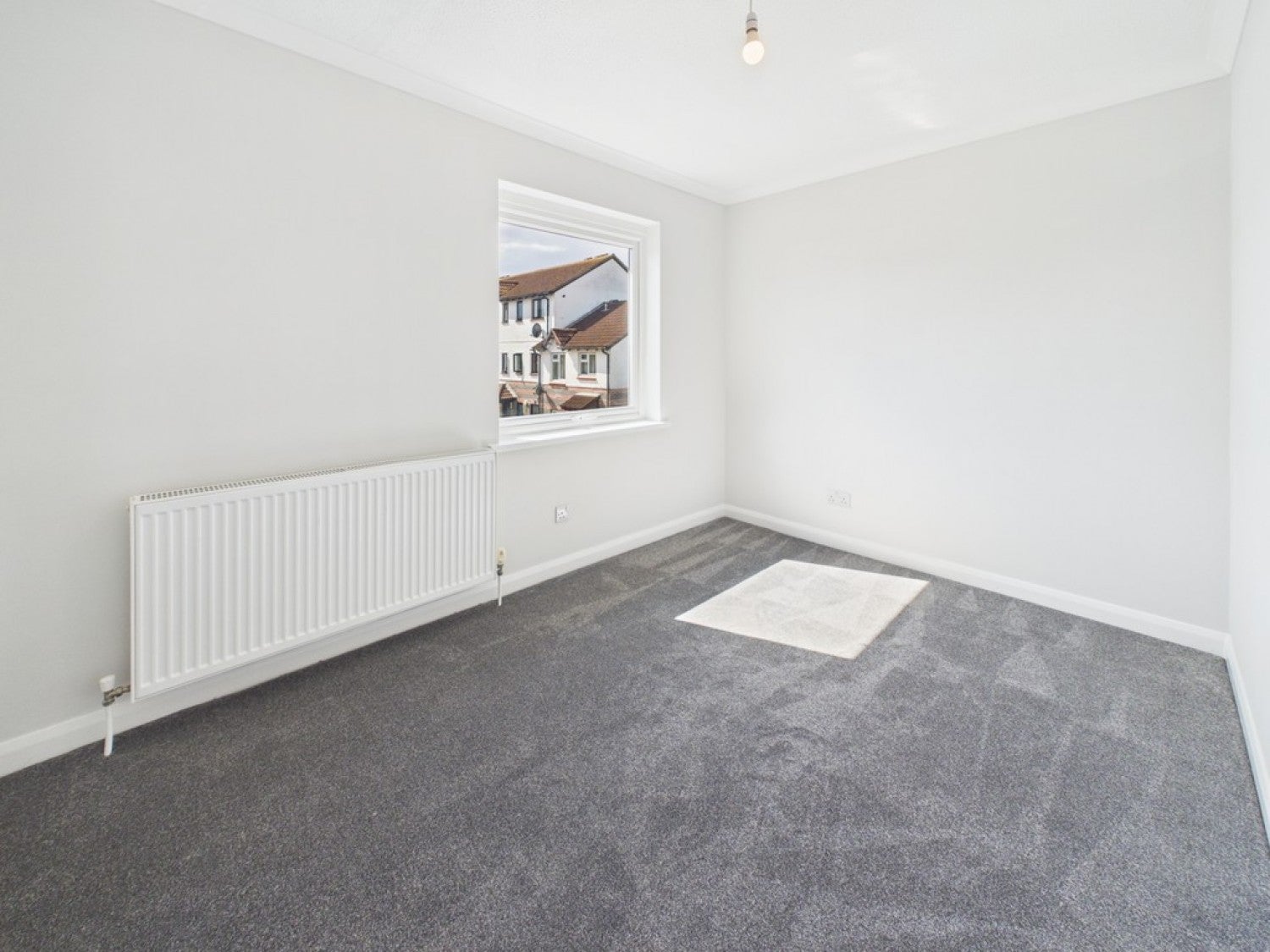 House Washbourne Close in Plymouth