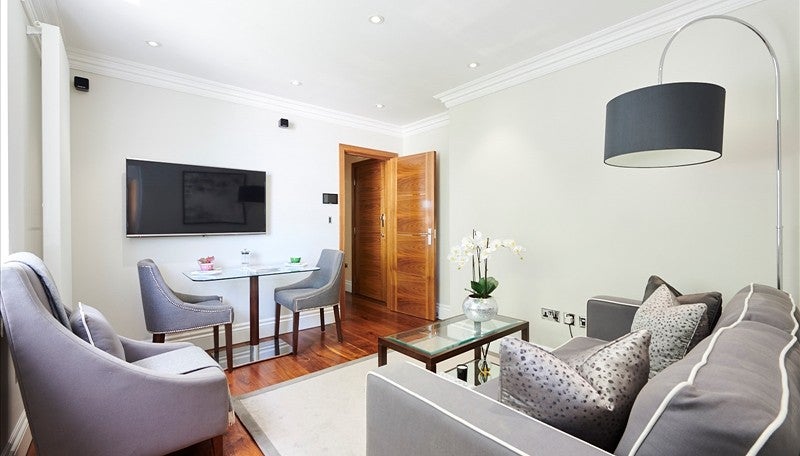 Flat Kensington Gardens Square in City of Westminster