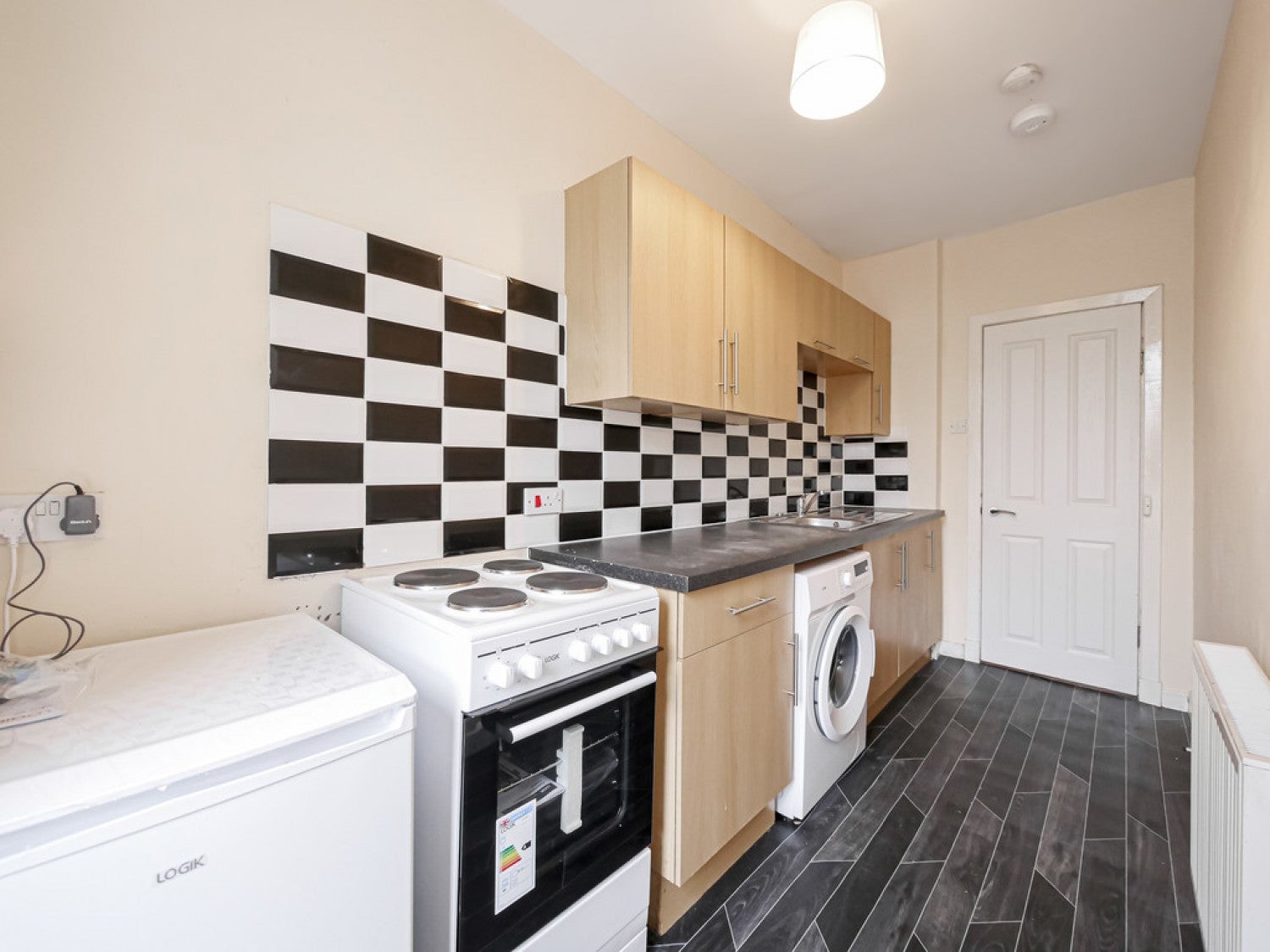 Flat Powrie Place in Dundee