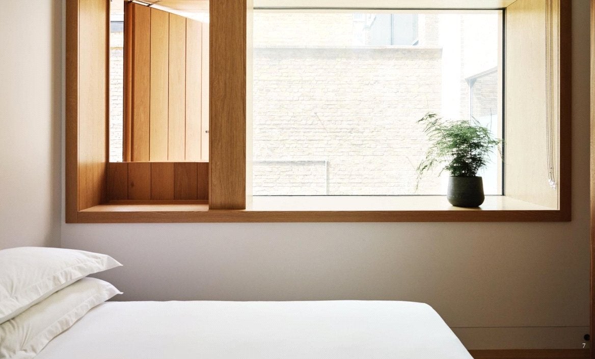 Flat Weymouth Mews in City of Westminster