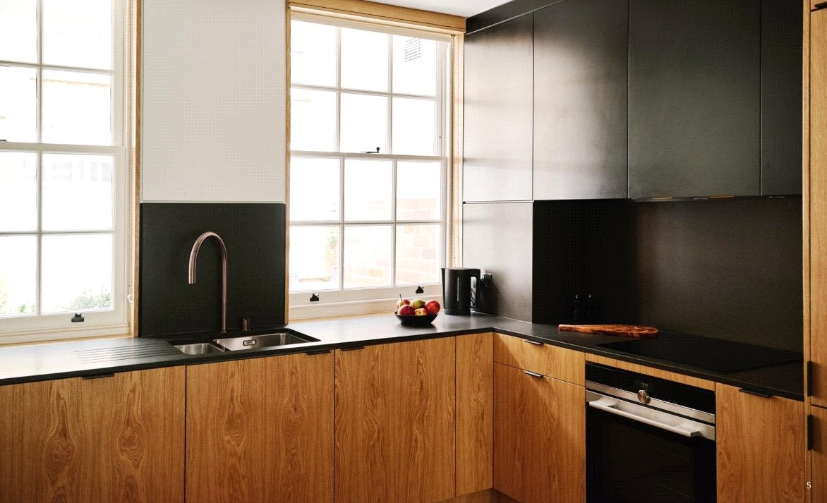 Flat Weymouth Mews in City of Westminster
