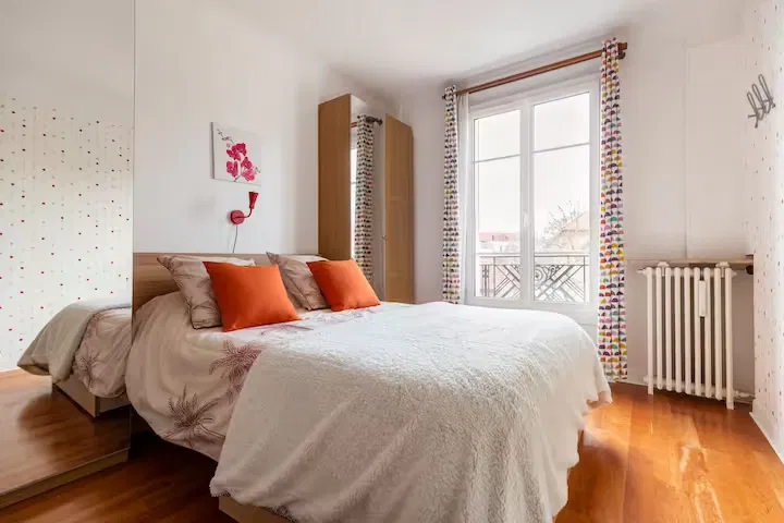 Room Boulevard du Général Leclerc de Hauteclocque in Les Lilas