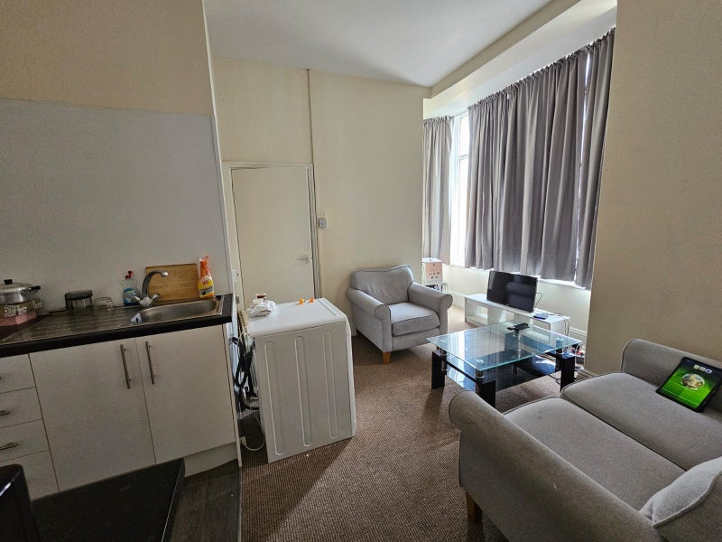 Flat West Street in Southport