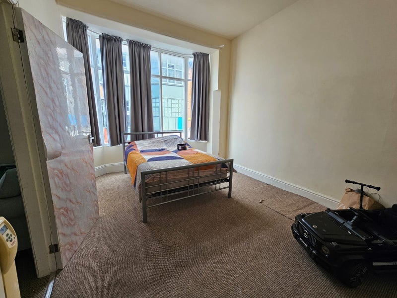 Flat West Street in Southport