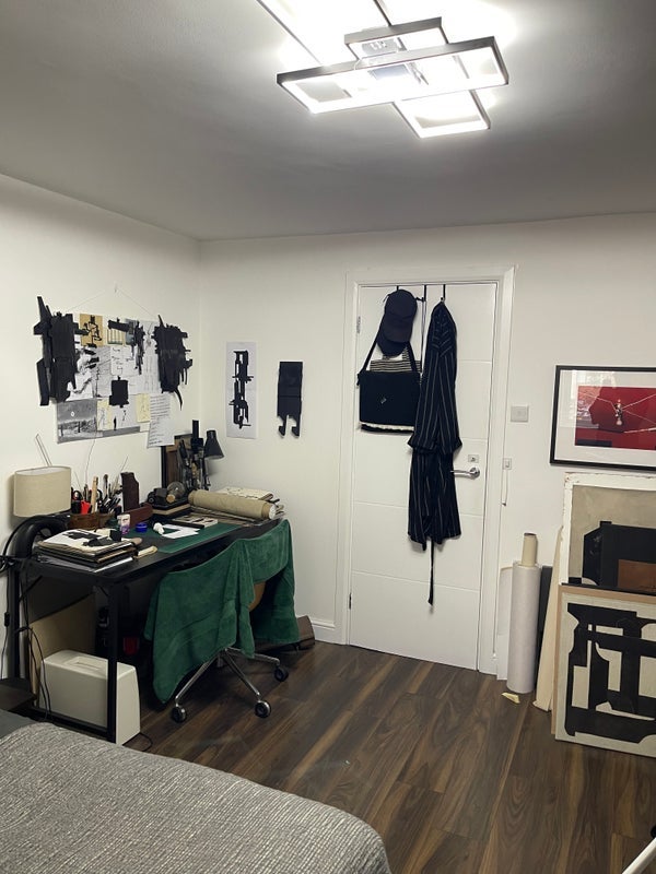 Room Rounton Road in Greater London