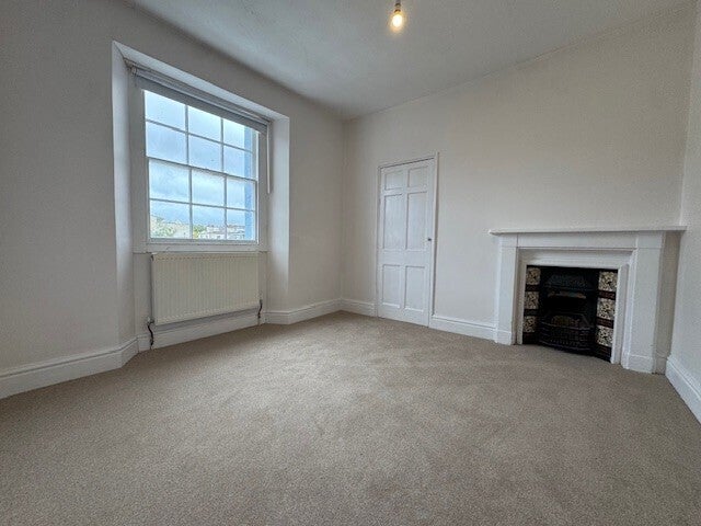 Flat Frederick Place in Bristol