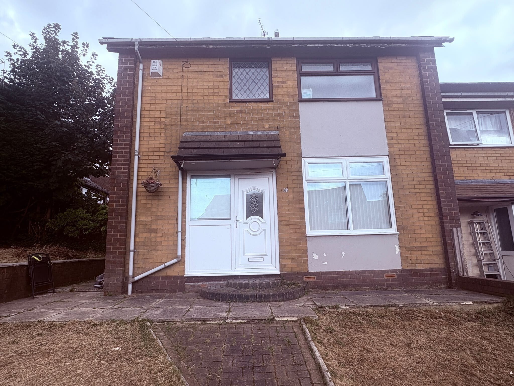 House Gordon Way in Rochdale