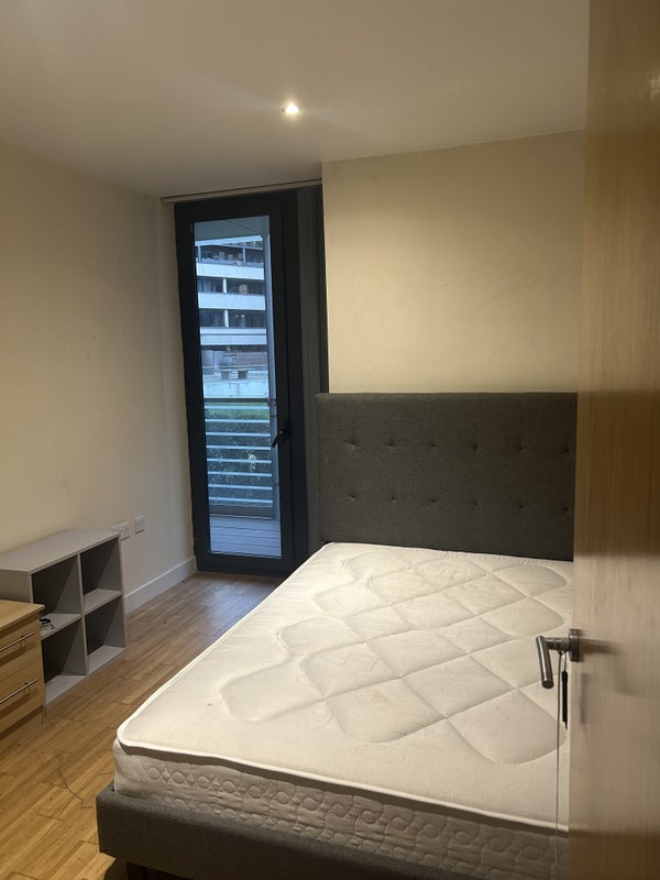 Room Kelso Place in Manchester