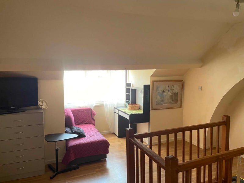 Room Welbeck Street in Mansfield Woodhouse