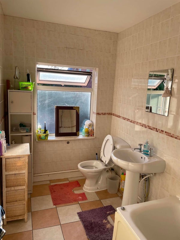 Room Welbeck Street in Mansfield Woodhouse