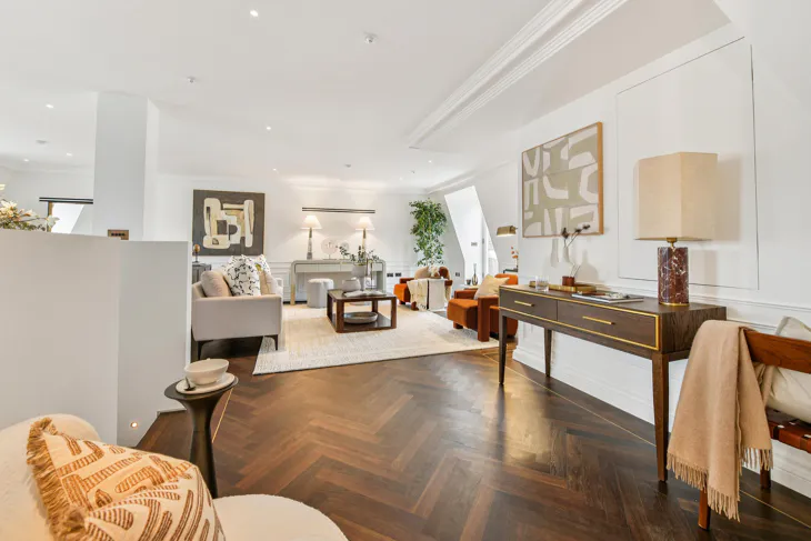 Flat Charles Street in City of Westminster