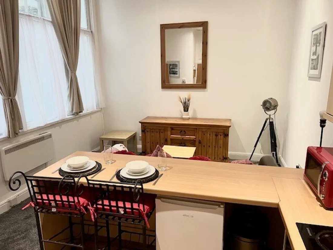 Flat Cambrian Place in Swansea